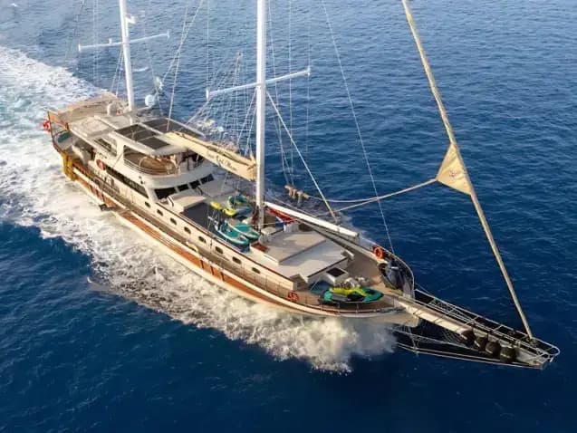 Gulet Luce Del Mare