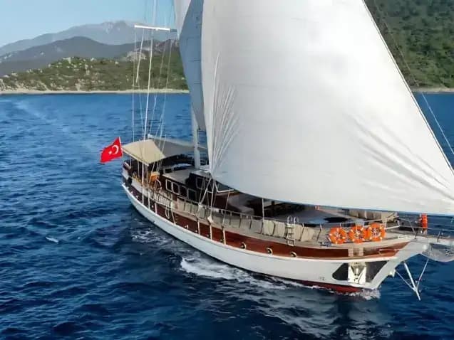 Gulet Efe Burak